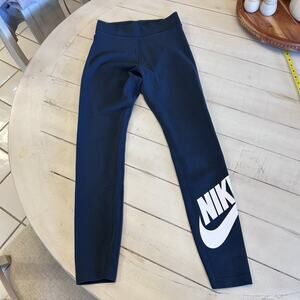Women’s High Waisted Graphic Nike Leggings